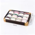 Vassoio per esposizione di gioielli in colore noce con cuscini per bracciali ed eleganti. - Vassoio Espositore 12 Scomparti Angoli Dorati / Beige