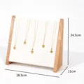 Nussbaum Holz Schmuckständer mit vierblättrigen Kleeblatt Halsketten, Größe 28,5x24,5x11cm. - Walnuss Schräge Halskette Ständer Beige