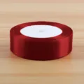 Nastro di raso bordeaux in rotolo per confezioni regalo, bouquet di fiori e decorazioni. - Borgogna
