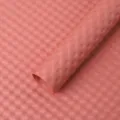 Papier d'emballage pour fleurs rose corail gaufré bouffant, rouleau étanche pour jolis bouquets. - Lot de 10 feuilles / Rose Carmin