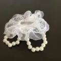 Corsé de muñeca de encaje blanco y perlas para boda dama de honor accesorio floral - 10x6cm / Blanco