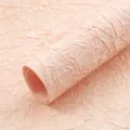 Carta da imballaggio floreale rosa con texture pietra, carta stropicciata spessa 120g. - rosa champagne