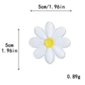 White daisy embroidered patch DIY clothing accessory, 5cm size, lightweight 0.89g design for use. - L / White