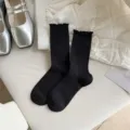 Calzini neri con volant a coste, calzini casual traspiranti in cotone per donna. - Taglia unica / Nero