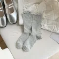 Calzini estivi grigi da donna con volant in rete, cotone pettinato sottile e traspirante. - Taglia unica / Grigio chiaro