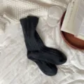 Calze al polpaccio in maglia nera accoglienti da donna, calzini invernali caldi retrò. - Taglia unica / Grigio scuro