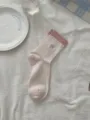 Schattige geborduurde hartjes mesh sokken, ademende roze damessokken in zoete stijl. - Roze