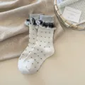 2025 automne hiver rétro chaussettes à pois mi-mollet avec poignets à volants douillet - Blanc