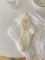 Chaussettes mi-hautes en tricot torsadé crème pour femmes, joli nœud rose style japonais. - Blanc avec Nœud en Dentelle