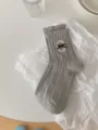 Chaussettes grises en tricot avec beau noeud, style mignon et respirant pour l'ete au quotidien. - Gris avec nœud en dentelle