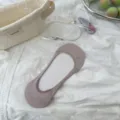 Comfortable shallow invisible socks for women, breathable thin design, anti-slip fit. - Dusty Pink