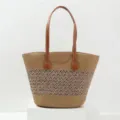 Bolso tote grande de paja tejida con asas de cuero marrón y diseño de malla para verano. - Bolsa Individual / Caqui