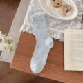 Calze a metà tubo in rete floreale azzurro chiaro, delicato bordo in pizzo, stile coreano - Taglia unica / Blu