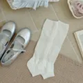 Chaussettes mi-mollet blanches à rayures verticales, style coréen polyvalent et tendance. - Blanc
