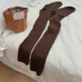 Calze lunghe marroni sopra il ginocchio da donna, comode calze invernali a coste. - Taglia unica / Caffè