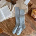 Calze lunghe grigie tinta unita da donna, calze invernali comode, gambaletti in cotone morbido. - Taglia unica / grigio medio