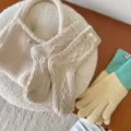 Set invernale in maglia di lana con calze morbide, mini borsa e guanti bicolore eleganti. - Albicocca