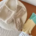Gemütliches Wollstrick Socken Tasche und Handschuhe Set warme Winter Accessoires für Damen. - Haferflocken