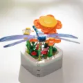 DIY insect building block flower toy, cute dragonfly desktop ornament, creative gift for kids. - Dragonfly Sunflower