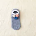 Accoglienti calzini da pavimento grigi e soffici con ponpon, dettaglio calzini morbidi. - Taglia 35-42 / Stile con pompon grigio