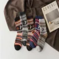 Men's Thickened Thermal Wool Socks Vintage Ethnic Reindeer Geometric Pattern Variant - Snowflake Deer Pattern (Large Snowflake Deer)