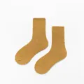 Chaussettes de sport mi-hautes côtelées en coton jaune moutarde pour femme, style quotidien. - Taille unique / Beige