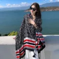 Ethnic style geometric print cotton linen tassel shawl, perfect for seaside beach vacation. - Black Greek Key