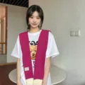 Trendy women knitted fake collar shawl with cute bear t-shirt for cool summer rooms. - Rose Red