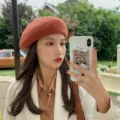 Stylish women's orange wool beret, classic retro octagonal painter hat for autumn and winter. - M (56-58cm) / Caramel color