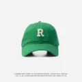 Green baseball cap for women and men, classic curved brim sun hat with embroidered R letter. - Adjustable (55-59cm) / R Badge / Green