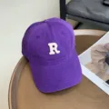 Gorra de béisbol morada para mujer, diseño clásico de visera curva con logotipo R bordado. - Púrpura