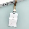Transparenter Ausweishalter mit Lanyard Mitarbeiterkarten Schutzhülle Klarsicht - Schiebehalter mit langem Schlüsselband / Braun