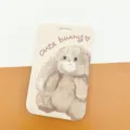 Tarjetero de conejito tierno soporte vertical de plástico para tarjeta de estudiante - Conejo de Peluche (Sin Accesorios)