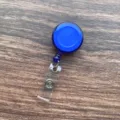 Blauwe intrekbare badgehouder ID kaarthouder met doorzichtige strap en metalen clip - Donkerblauwe doorschijnende intrekbare badgehouder (met clip)