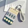Elegante tarjetero con cordón trenzado y llavero, ideal para identificación de estudiantes. - Corazón de Diamante + Cordón Blanco