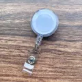 Transparante uittrekbare badgehouder met drukknoop, duurzame ID kaart houder voor werk. - Witte doorschijnende intrekbare badgehouder (Met riemclip)