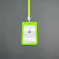 Neon gruener Ausweishalter mit Band, Kunststoff Kartenhuelle Schutzhuelle fuer Buero und Schule - Mit Lanyard / Türkis