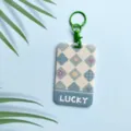 Portatarjetas azul a cuadros con llavero verde, funda de protección bonita para estudiantes. - Estilo de Rombos LUCKY / Cierre de Esposas Verde