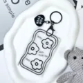 Transparent card holder with floral pattern, cute ID badge protector with keychain for students. - Flower Style / Black Heart Keychain