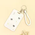 Porte-carte d'identité chat blanc mignon avec lanière tressée pour étudiants et école. - Trois Chatons / Cordon Blanc
