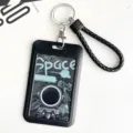 Schwarzer Ausweishalter mit geflochtenem Band Schlüsselanhänger Astronaut Design Schülerausweis - Schwarze Basis Grüner Astronaut Stil / Kartenhalter Mit Lederkordel