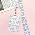 Portatarjetas con diseño de ballena bonita y cordón retráctil para tarjetas de autobús y campus. - Tiburón Azul (Cordón Retractable)