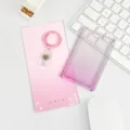 Transparenter DIY Kartenhalter mit pinkem Gurt und Farbverlauf für Schülerausweise und Fahrkarten. - Schlüsselanhänger Set / Inklusive 2.7 Lederband Rosa Schlüsselanhänger / Verlauf Rosa