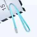 Laccetto azzurro con fibbia integrata, ideale per badge identificativi e tessere di lavoro. - Blu Menta