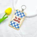 Porte-carte d'identité à carreaux bleu et blanc avec porte-clés, protection mignonne. - Carreaux bleu et blanc à bord jaune avec texte anglais + Boucle ronde