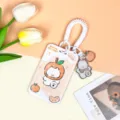 Custodia per carte scorrevole in ABS Custodia protettiva per ID studente nuovo - Cane Bianco Cappello Arancia + Corda a Molla Bianca a Doppio Anello (Fibbia per Porta Cane Arancia)