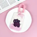 Tarjetero de gato de dibujos animados lindo con cordón de espiral rosa para identificación. - Gato Negro Pouting (Con Cuerda Resorte Rosa Doble Bucle)