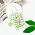 Porta carte a fiori a quadri verde con cordino a spirale e ciondolo per badge studentesco ID. - Fumetto Stella - Griglia Verde Floreale / Corda a Molla + Ciondolo a Cuore / Verde