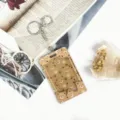 Cute sliding cartoon card holder transparent student campus ID pass case bear lanyard retractable - Full Screen Coffee Bear / Leather Strap Metal Clasp