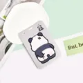 Großer ABS Süßer Panda Ausweishalter Schutzhülle für Studenten mit langem Umhängeband - Kratzender Panda (Ohne Zubehör)